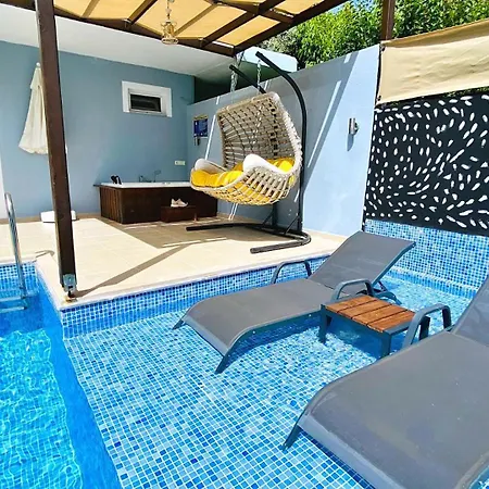 2 Bedroom With Private Pool In Islamlar Village ヴィラ カルカン